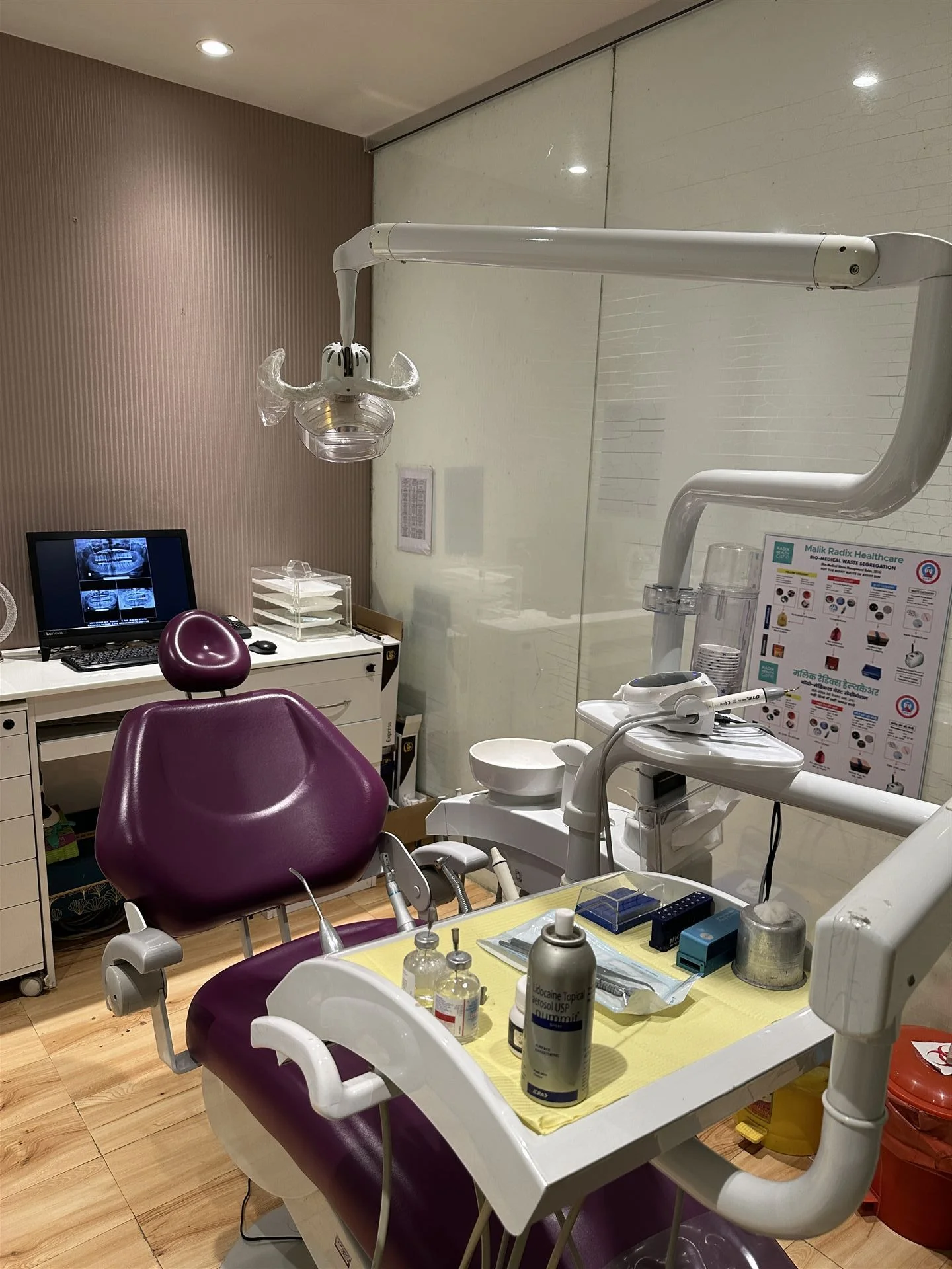 Precision dental treatment suite at Radix Cosmo Dental, Nirman Vihar, East Delhi