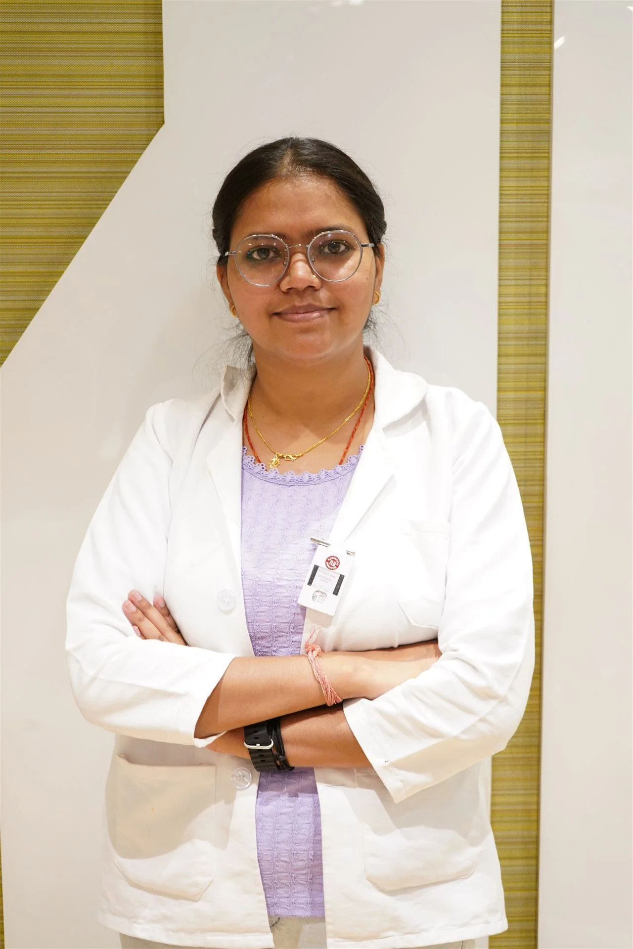 Dr. Roshni — General and Cosmetic Dentistry at Radix Cosmo Dental, Nirman Vihar, East Delhi